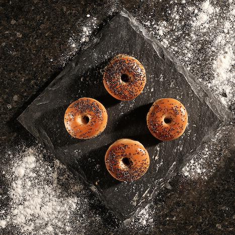 Mini Bagels with Poppy Seeds